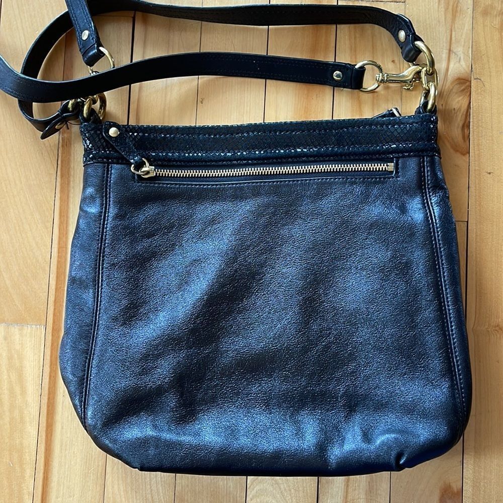 Coach Black Leather Python Edge Ashley Zip Closur… - image 4